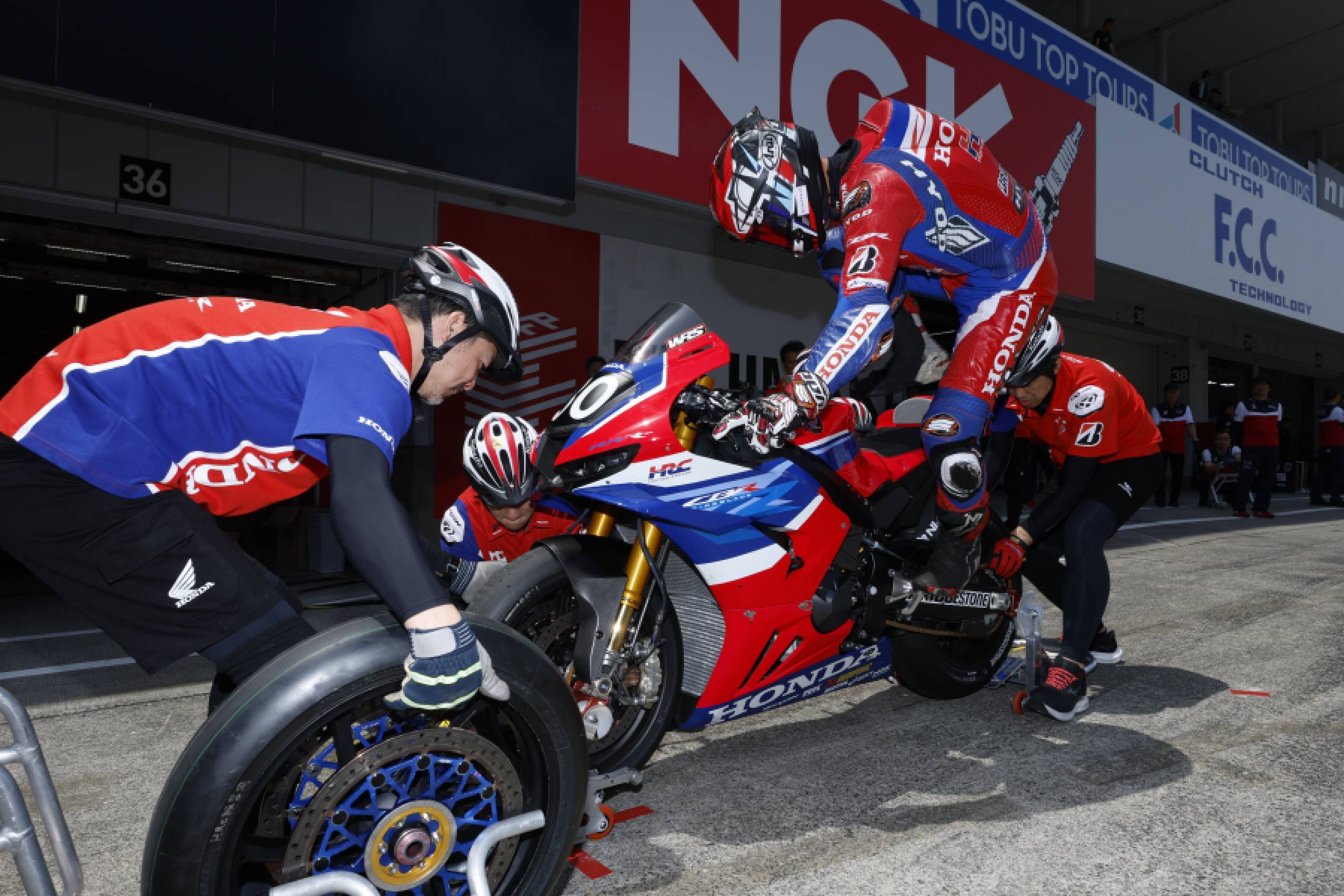 Takumi Takahashi, widely regarded as “the face of the Suzuka 8 Hours.” His seven victories at the event are the all-time record, and this year he aims to extend it further.