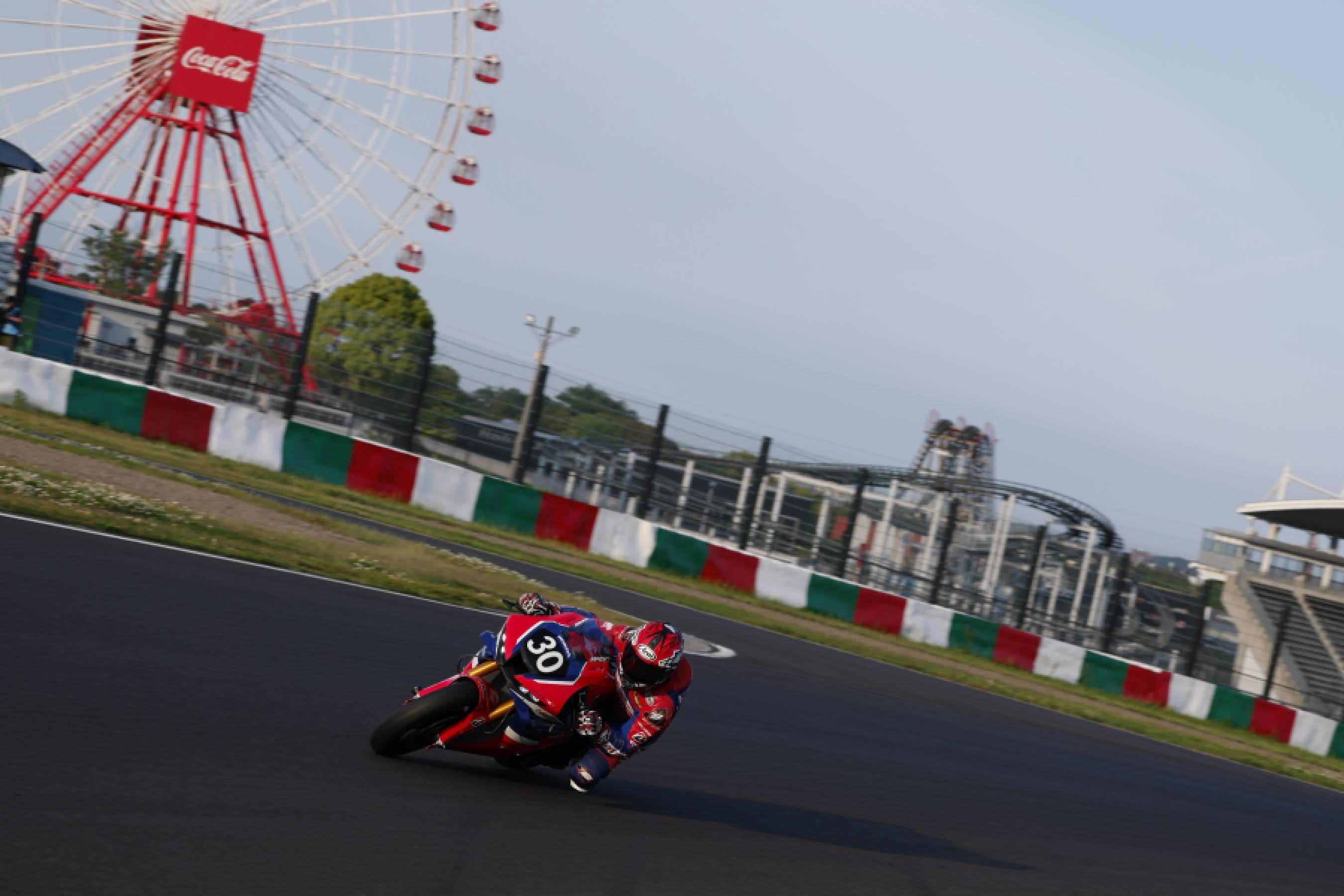 The DNA of victory, passed down through generations. Team Honda heads into the Suzuka showdown