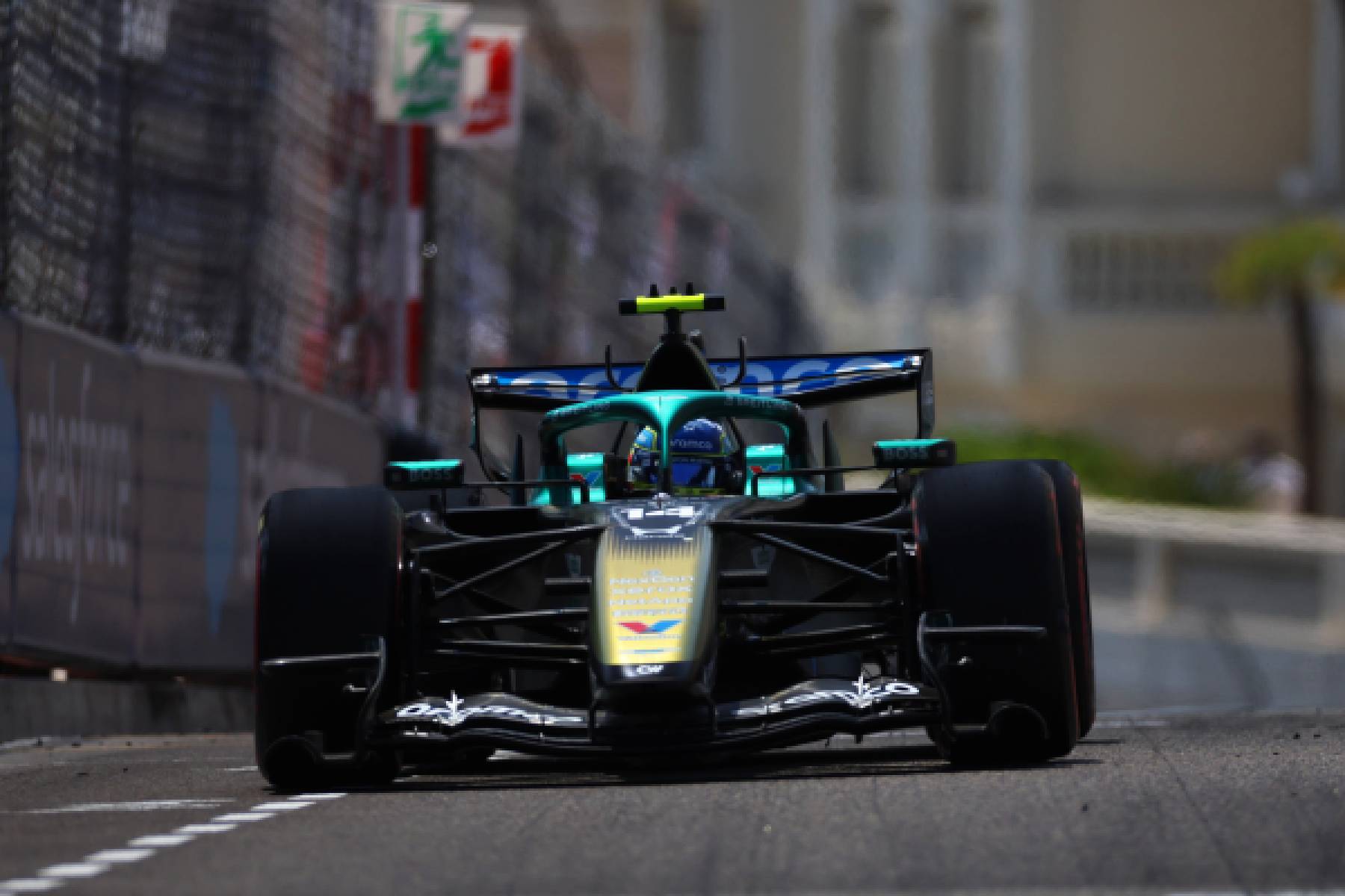Alonso scores first points of the season