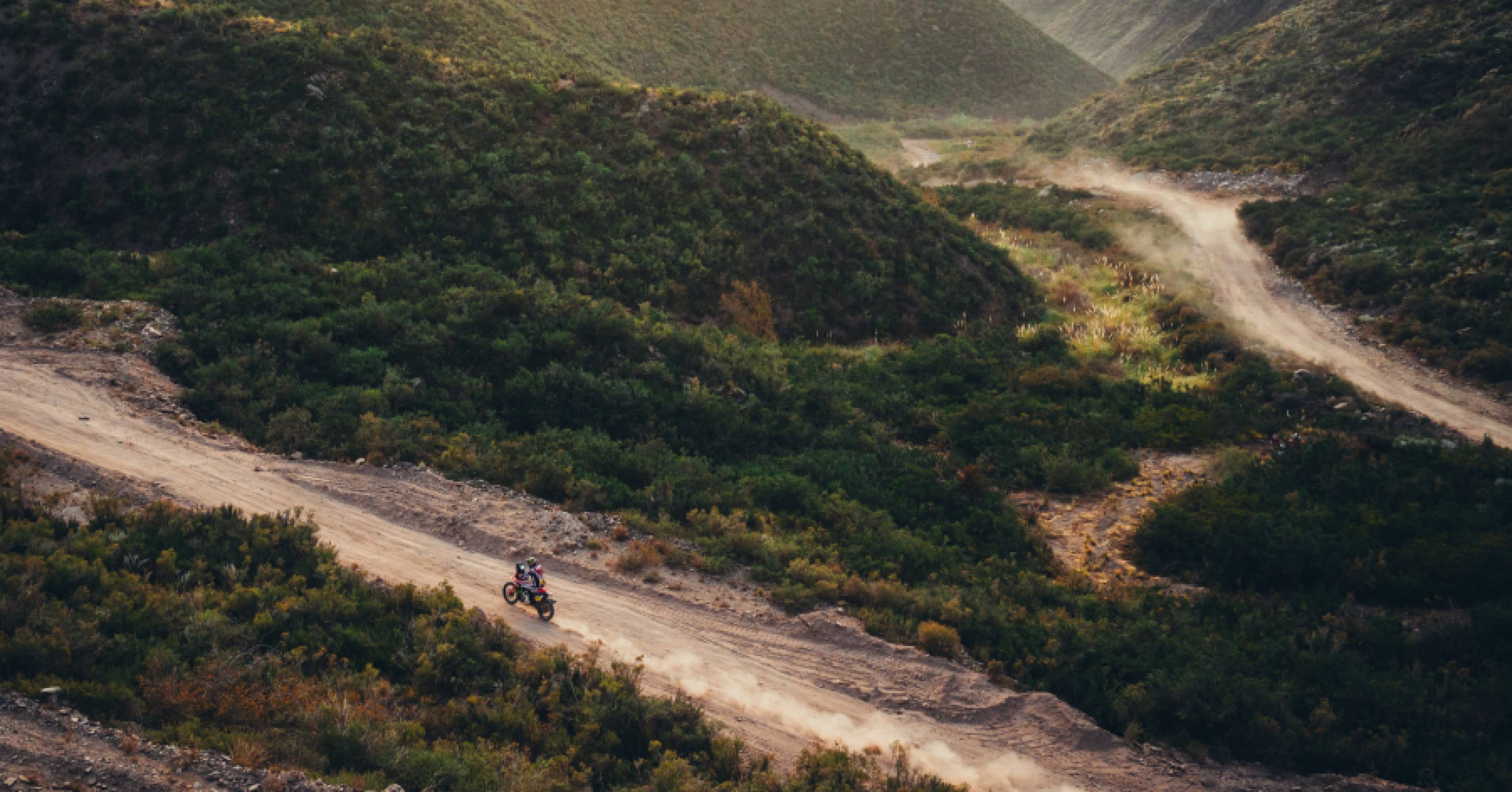 Schareina leads dominant Honda 1-2-3 on stage four of Desafío Ruta 40
