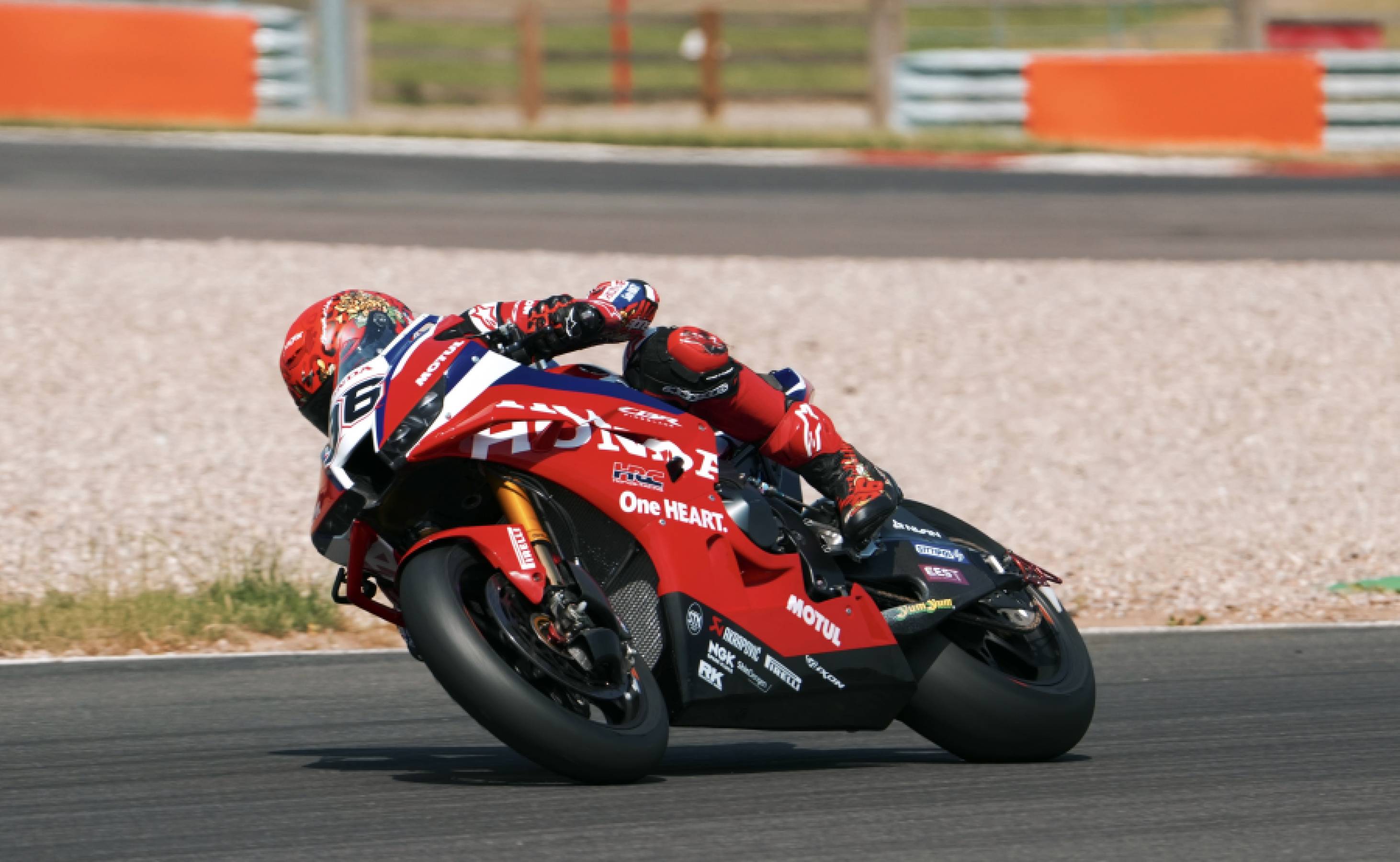 Honda HRC completes one-day Donington test with Chantra and Dixon