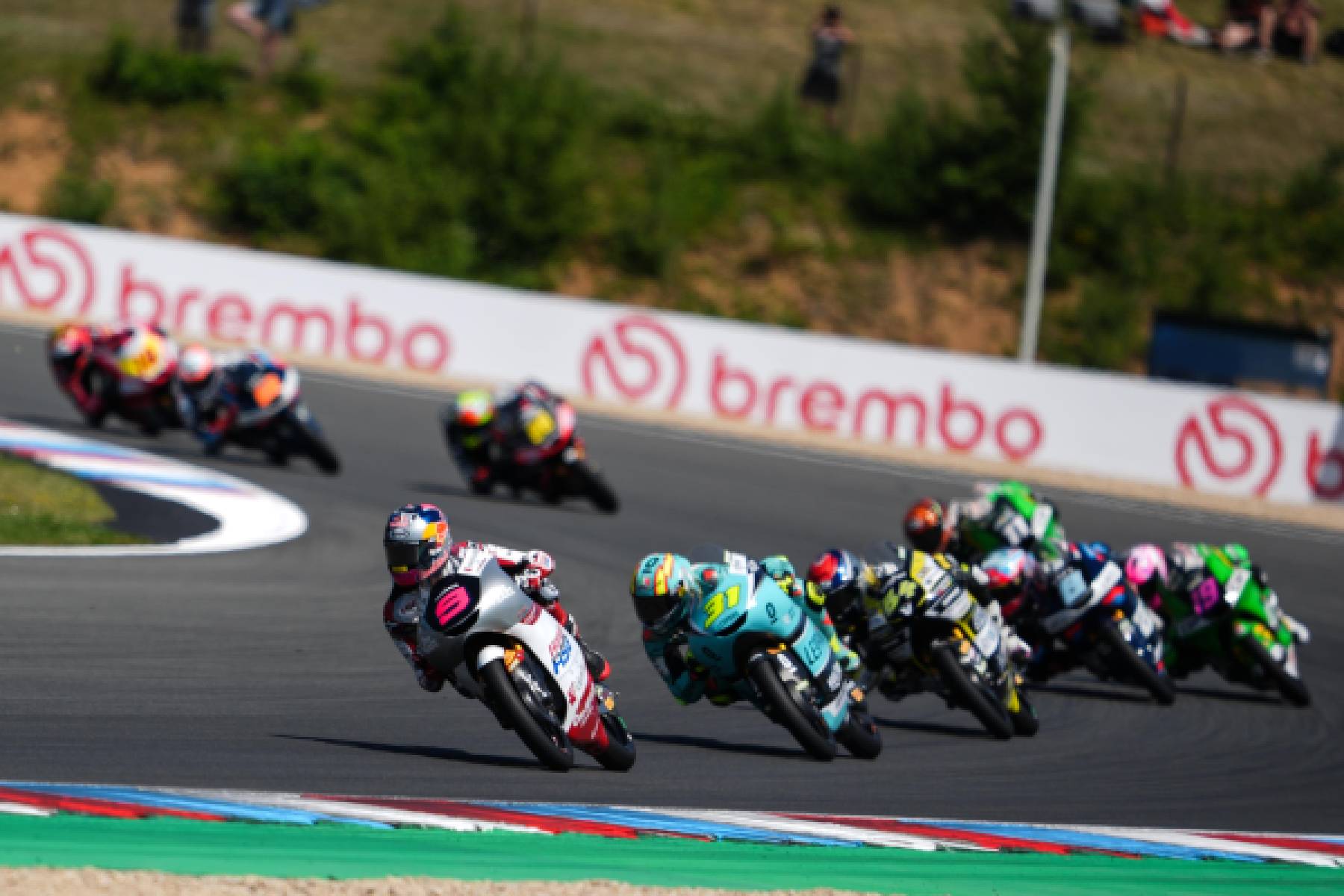 Pratama powers to fifth in punishing Brno heat