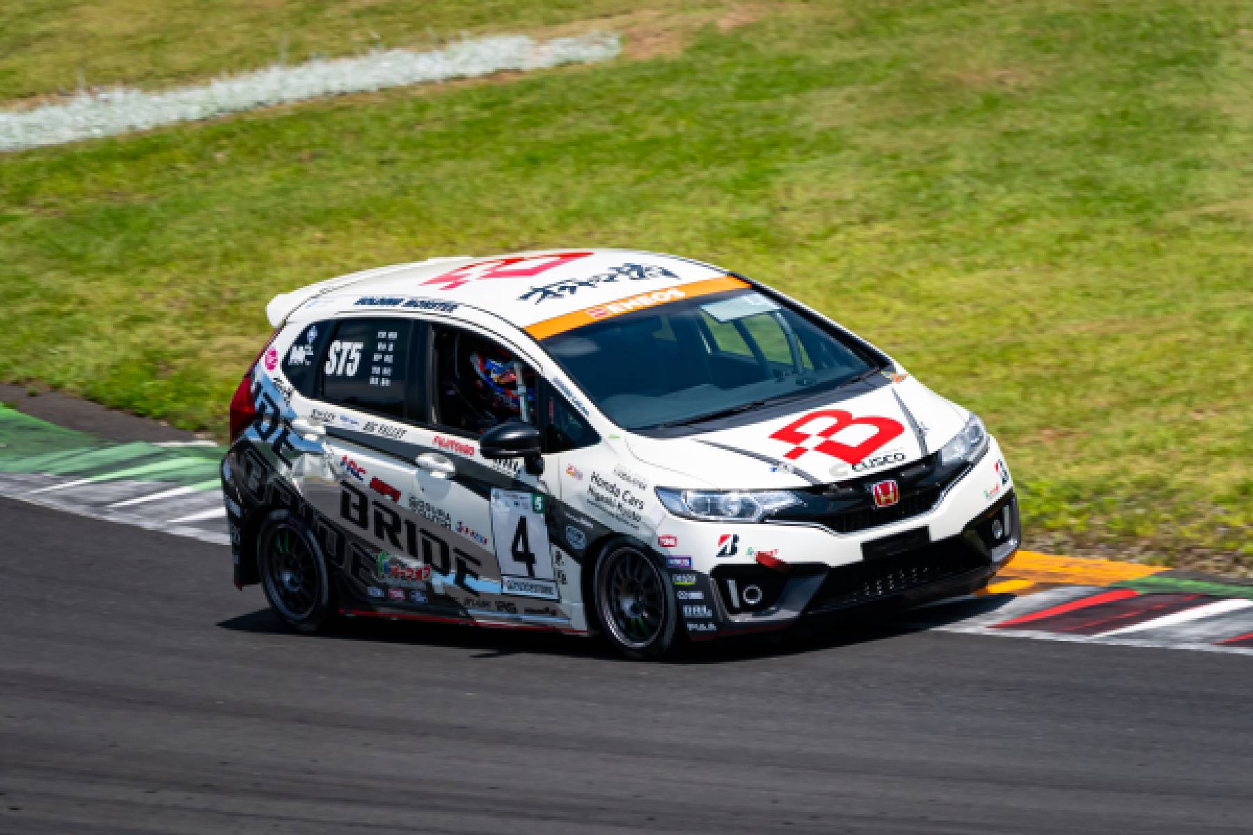Honda wins two classes in SUGO 4 Hours